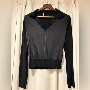 Elie Tahari Black V-Neck Blouse